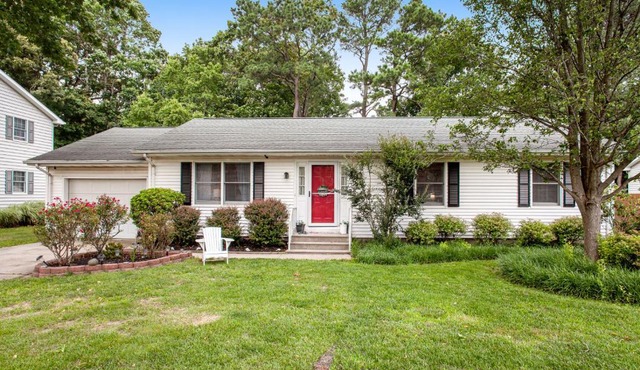 Beachfield --- 129 Chesapeake Dr