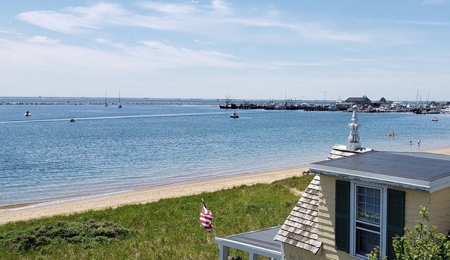 Beachfront, East End, 2 BR, 2BA, Private Deck, Parking, Dog Friendly