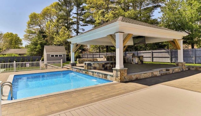 Beachside family POOLSPAOPEN20thAPril