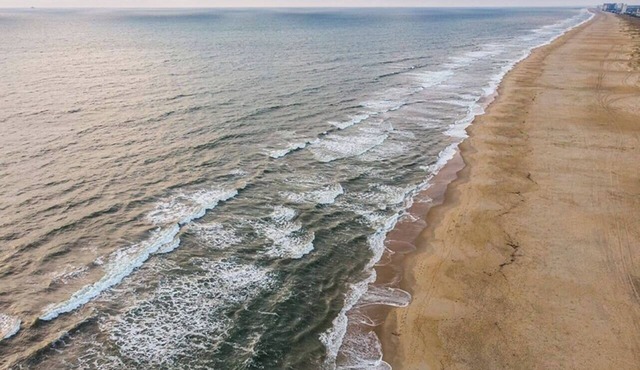 Beachside Haven Backyard and BBQ Fun in Croatan