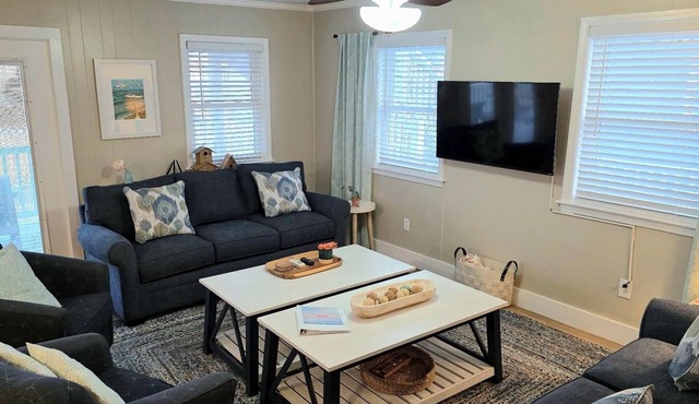 Beachside-Ocean views & Great beach access