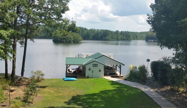 Beautiful deep water view! Pets ok, linens/towels included