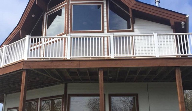 Beautiful Lindal Cedar Home Near Beach! Private Pool!