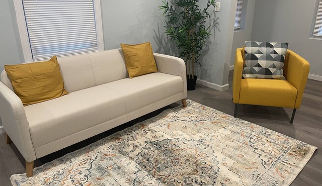 Beautiful Modern Apartment minutes away from Newark Airport