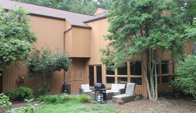 Beautiful, Spacious 5 Bedrm Home!