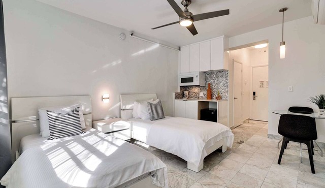 Best Beach Location | Wi-Fi, TV & Amenities