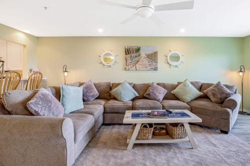 Bethany Bay - 4703 Pettinaro
