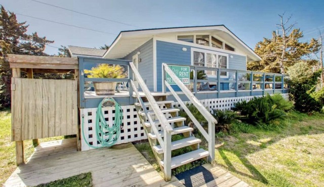 Blue Mere- Oceanside, 450 ft to Beach Walkway, Avon NC, USA!