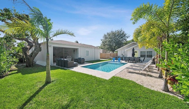 Bluebird House | 3/2 + 2/2 Guest House | Pool