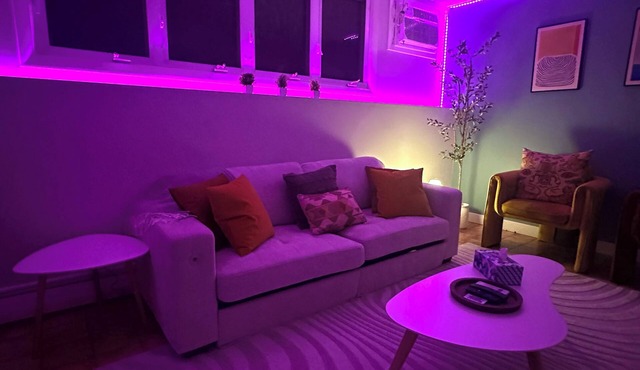 Boston Cozy 4BD/15min to Downtown/Airport + Backyard and Parking