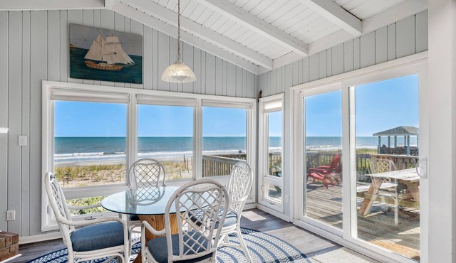 Brigantine: Oceanfront House in West Beach