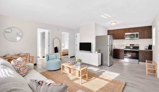 Bright 2BR Near Beach, Airport & Las Olas