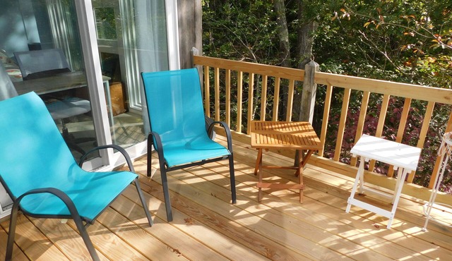 Bright and cozy private cottage (CS0037)