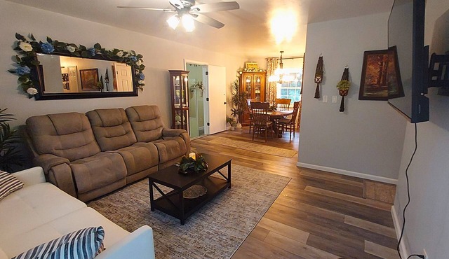 By Summersville Lake 3BR Jetted Tub + Sauna