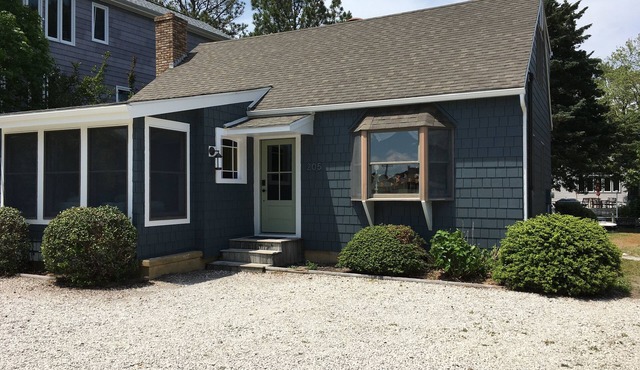 Canal Beach House - Great For Families