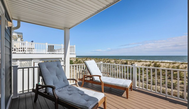 CANCELLATION JUL 4 - 11 $2000 OFF! *Rate listed reflects discount FREE DAILY ACTIVITIES INCLUDED! FABULOUS OCEANFRONT 6 BEDROOM HOME!