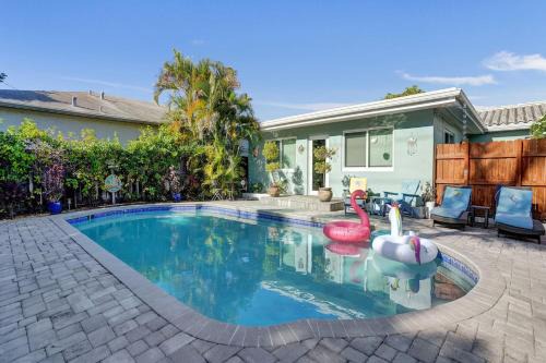 Caribbean Paradise Retreat Private Pool, Outdoor Kitchen & Jacuzzi