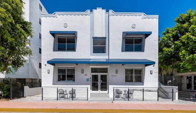 Casa Collins