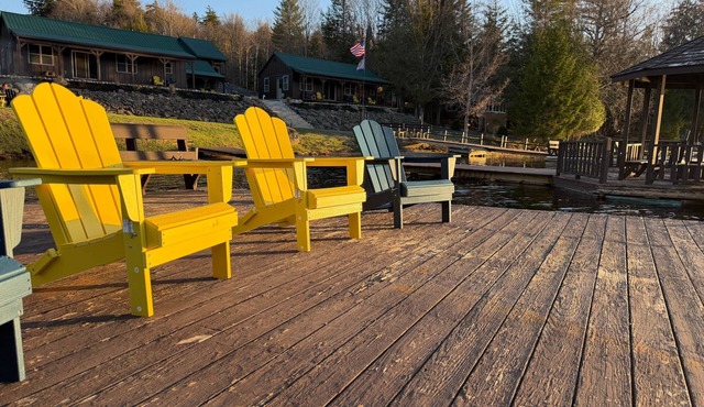 Cedar - Big Moose Lakeside