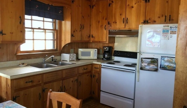 Charlie's Place - Pet Friendly Semi OF Home in Kitty Hawk