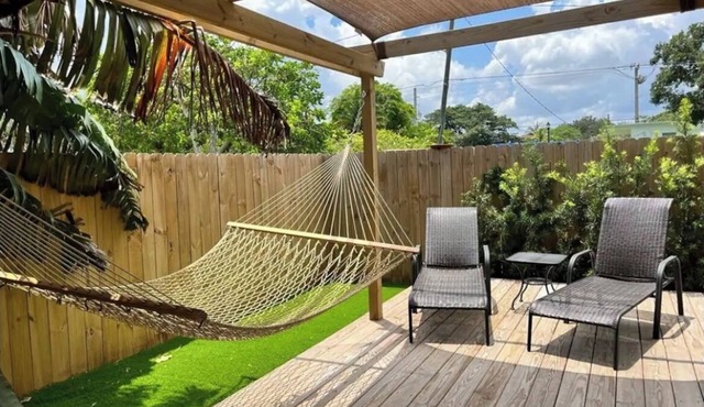 Charming 1-bedroom apartment with private yard in wonderful Fort Lauderdale
