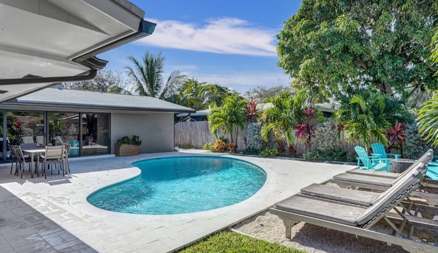 Charming 3-bedroom villa with AC and WiFi in nice Fort Lauderdale POOL HEATED