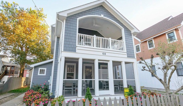 Charming 3BR Home + Guest Cottage, Walk to Beach & Rehoboth Ave Shops!
