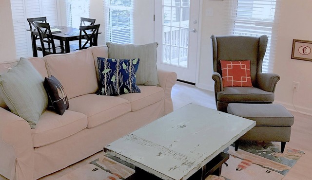 Charming Chic's Nest