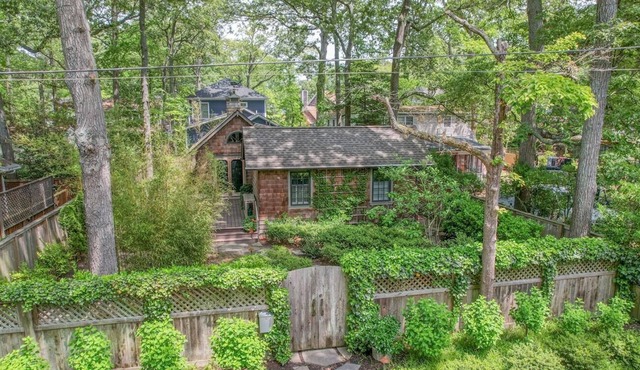 Charming Coastal Cottage in Rehoboth Beach – Private, Serene, Perfect for Summer