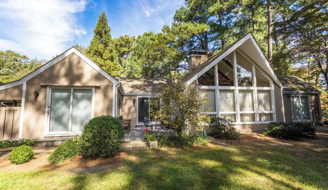 Charming Henlopen Acres Home with Guest Cottage – Sleeps 8, Two-Week Minimum