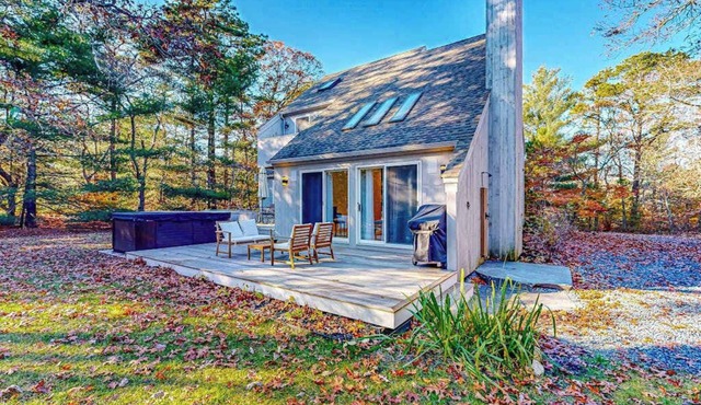 Charming home with private hot tub, firepit, deck, grill, outdoor shower, AC
