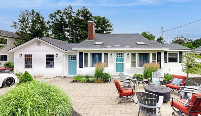 Charming home with patio & studio - walk to Footbridge Beach in Ogunquit
