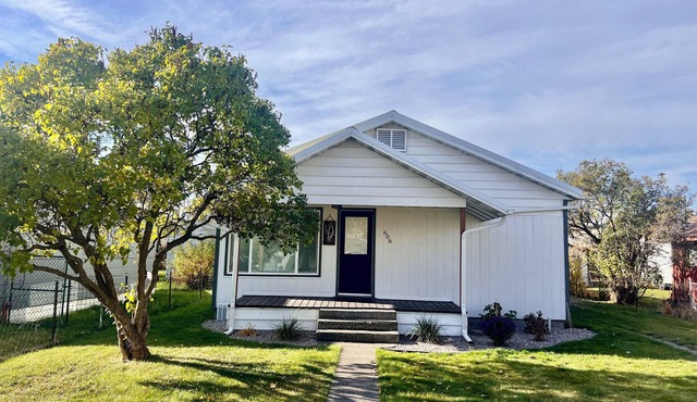 Charming House in Downtown Polson