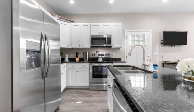 Charming new home in downtown