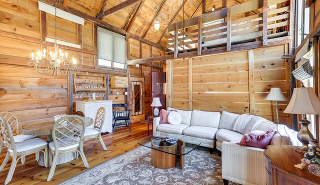 Charming Pocasset Getaway - 2 Blocks to the Beach!