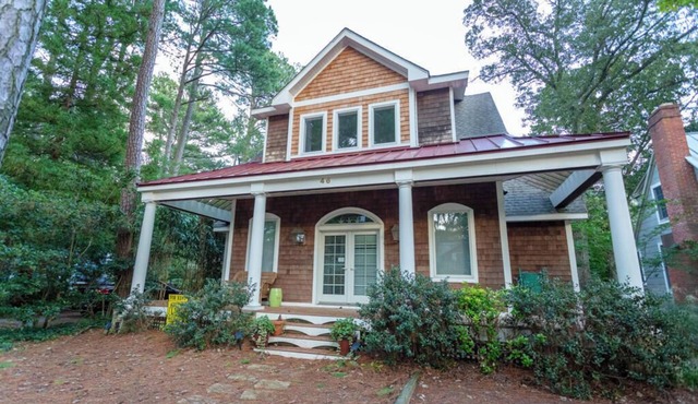Charming Rehoboth Cottage – Steps to the Beach, Dining & Shopping!