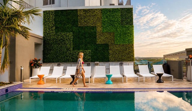 CIRC Hotel By Hosteeva