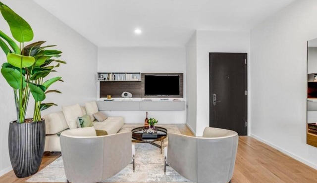 City View 3 Bedroom Suite w/King/Queen/Queen at The Elser Hotel Miami