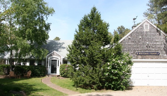 Classic 5Br Cape Cod Home In Exclusive N. Chatham- Steps To The Private Beach