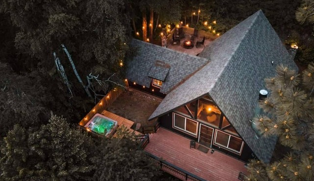 Classic A-frame - Sleek Modern Interior