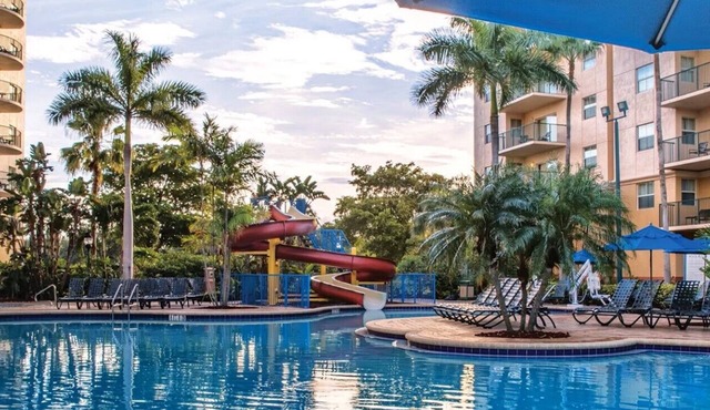 Club Wyndham Palm-Aire 2 Bedroom Condo