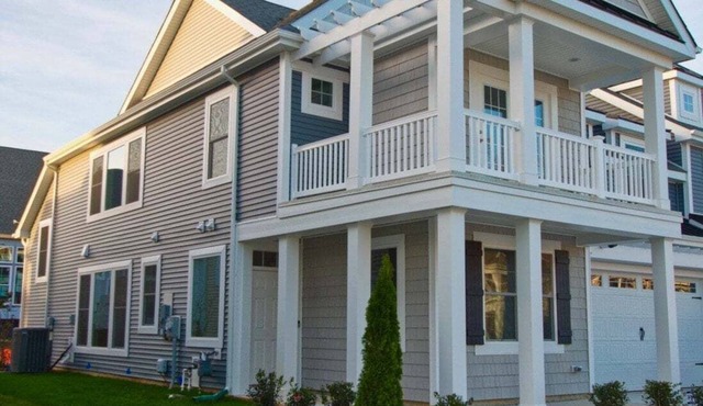 Coastal Club* 5BR Twin House w 3.5Baths