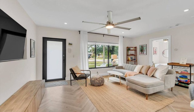 Coastal Modern Retreat | Newly Renovated
