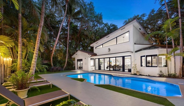 Coconut Grove Florida Villa Rental