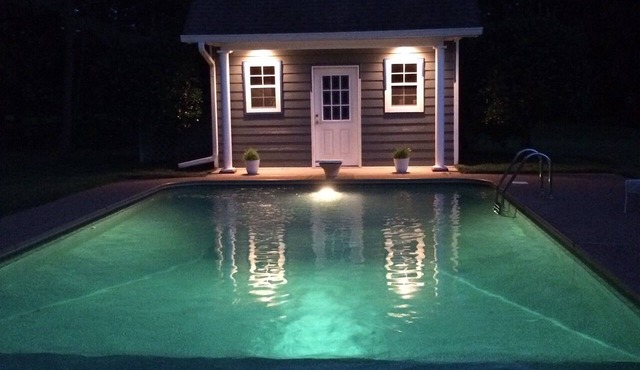 Collierville Guesthouse on 3 acres with pool