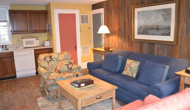 Columbia-Mariner House- One bedroom, one and one half bathroom apartment.