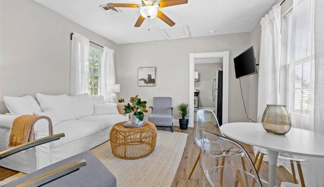 Comfortable retreat w/backyard & parking