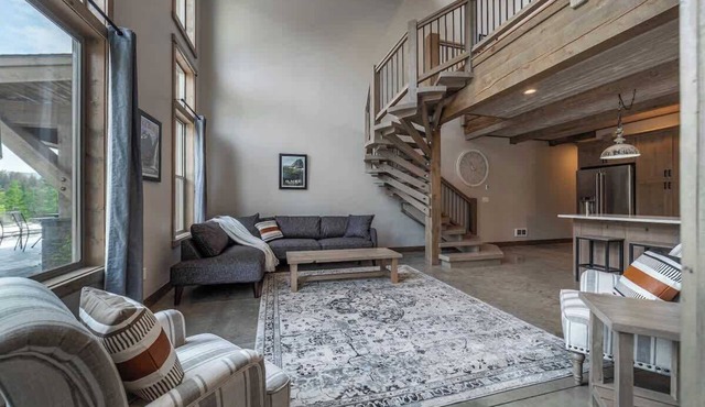 Coram Condo 2BR/2BA BBQ Hot Tub Near Glacier Park