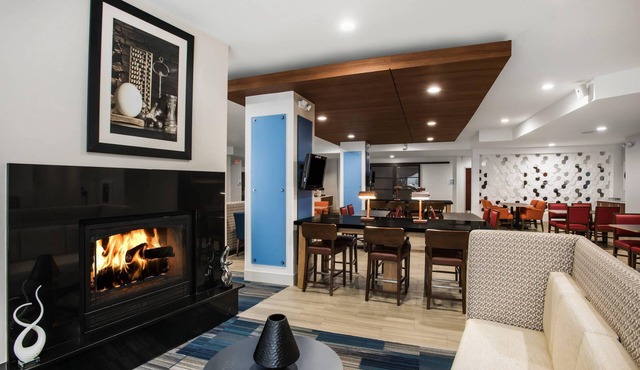Country Inn & Suites by Radisson, Downtown Albany New York