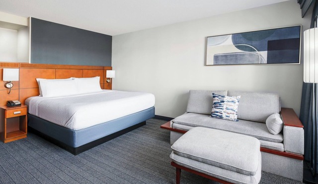 Courtyard By Marriott Farmington
